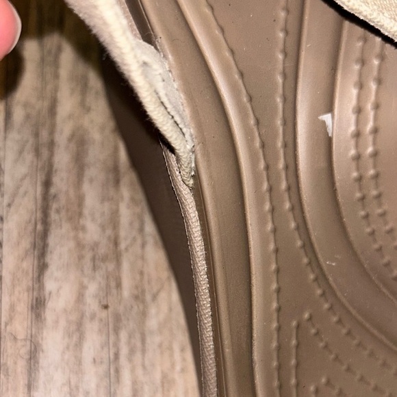 Crocs Leigh Ii Ankle Strap Wedge Heel Sandal Cream Size 10 Womens - Picture 4 of 10